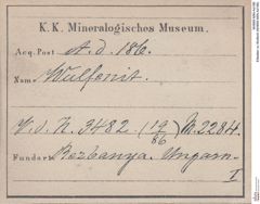 Etiketten zu Wulfenit (NHMW-MIN-Ad186)